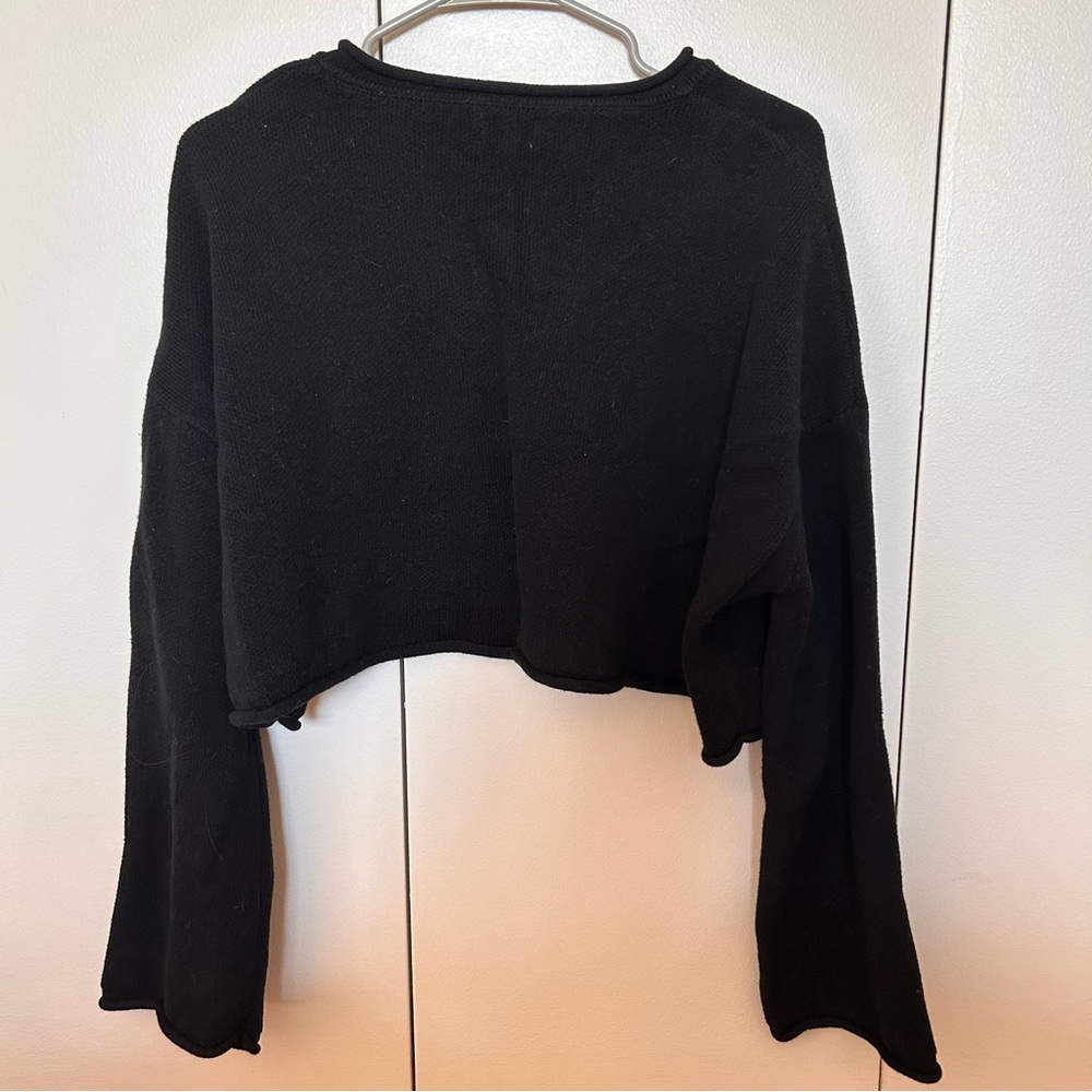 Black cropped sweater - Picture 2 of 3